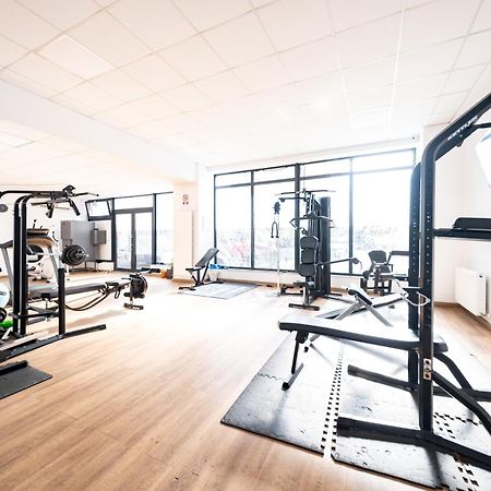 בוקרשט The Golden Studio - With Free Gym מראה חיצוני תמונה